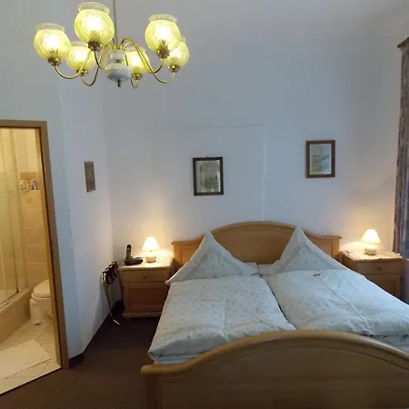بيت ضيافة Kurheim Haus Linde