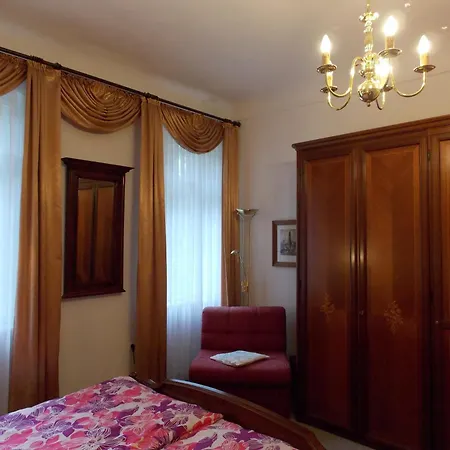 Guest house Kurheim Haus Linde Bad Elster